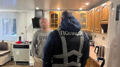Затримання одного з підозрюваних