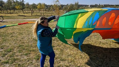 "Одне небо один світ": у Миколаєві закрили сезон повітряних зміїв "Одне небо один світ": у Миколаєві закрили сезон повітряних зміїв