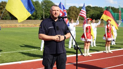 Начальник Хмельницької ОВА Сергій Гамалій каже, що у влади були ще плани щодо розбудови стадіону у Кам'янці-Подільському, які можуть бути реалізовані після перемоги за бажанням Кам'янець-Подільської міськради. Начальник Хмельницької ОВА Сергій Гамалій каже, що у влади були ще плани щодо розбудови стадіону у Кам'янці-Подільському, які можуть бути реалізовані після перемоги за бажанням Кам'янець-Подільської міськради.