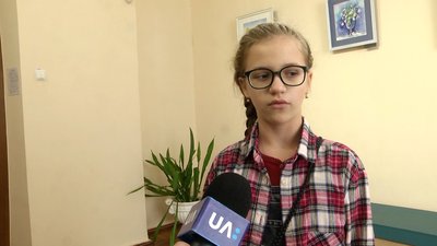 Житомирські художниці Алла Юзепольська та Яна Сіхневич провели майстерклас з живопису Житомирські художниці Алла Юзепольська та Яна Сіхневич провели майстерклас з живопису