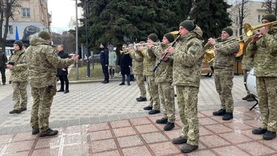 У Черкасах відзначили День єднання У Черкасах відзначили День єднання