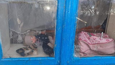 За межею бідності. Прикарпатські волонтери просять допомогти матері з дитиною