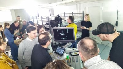 Навчатимуть 160 українських медиків: до Львова приїхала команда американських лікарів Навчатимуть 160 українських медиків: до Львова приїхала команда американських лікарів