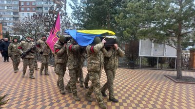 У Сумах поховали військового Володимира Ворожбяна