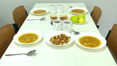 Як забезпечують безкоштовними гарячими обідами школярів Ужгородського району Як забезпечують безкоштовними гарячими обідами школярів Ужгородського району