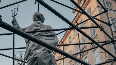 У Львові зведуть захисні конструкції навколо пам’ятника Адаму Міцкевичу і фігури Діви Марії