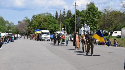 У Петровому на Кіровоградщині попрощалися з захисником Олександром Смірновим У Петровому на Кіровоградщині попрощалися з захисником Олександром Смірновим