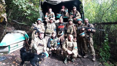 "Уп'ятьох перемогли 36 росіян". Історія воїна 77 батальйону 102 бригади з Франківщини Миколи Кавацюка "Уп'ятьох перемогли 36 росіян". Історія воїна 77 батальйону 102 бригади з Франківщини Миколи Кавацюка