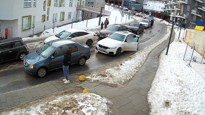 У Львові на водія склали протокол за лайку під час хвилини мовчання