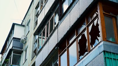Російські війська масовано обстріляли Харків у ніч проти 26 червня: зайнялася пожежа