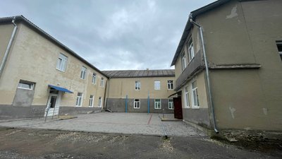 Дубівецька школа Дубівецька школа