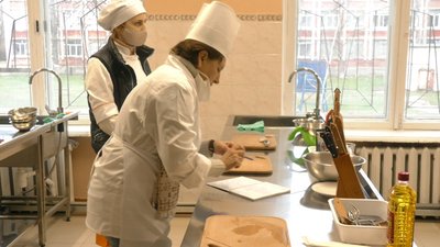 Херсонщина у пілотному проєкті: ті, хто вчитиме необхідних спеціалістів в ПТУ, навчаються самі Херсонщина у пілотному проєкті: ті, хто вчитиме необхідних спеціалістів в ПТУ, навчаються самі