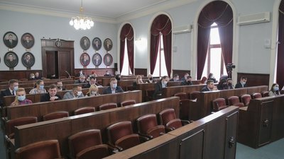 Чернівецькі депутати звернулись до президента щодо зниження тарифу на газ та скасування локдауну
