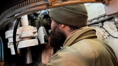 Як працює по цілях розрахунок броньованї бойової машини на Миколаївщині Як працює по цілях розрахунок броньованї бойової машини на Миколаївщині
