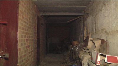 Жителі будинку по вулиці Довженка не мають доступу до комунікацій. У чому проблема Жителі будинку по вулиці Довженка не мають доступу до комунікацій. У чому проблема