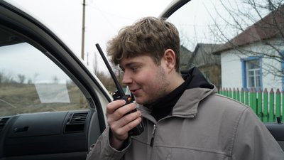 Волонтер під час евакуації дітей з Куп'янщини, 15 березня 2024 року