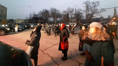 У Харкові почалося заупокійне богослужіння за Геннадієм Кернесом: трансляція У Харкові почалося заупокійне богослужіння за Геннадієм Кернесом: трансляція