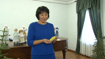 Тисяча іграшок: у Кам’янці облаштовують виставку ялинкової моди минулого століття Тисяча іграшок: у Кам’янці облаштовують виставку ялинкової моди минулого століття