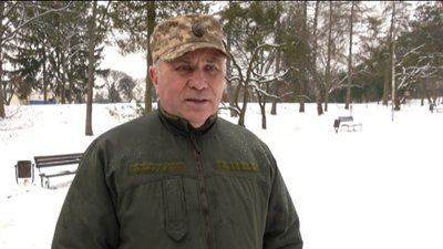 У львівському парку встановили копію вежі Донецького аеропорту