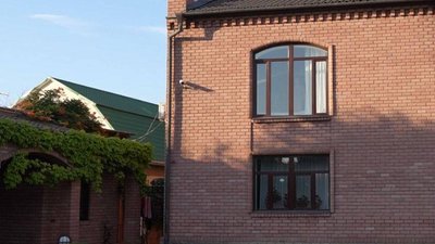 В Одесі викрили фіктивний реабілітаційний центр для людей із залежностями: утримували силоміць В Одесі викрили фіктивний реабілітаційний центр для людей із залежностями: утримували силоміць