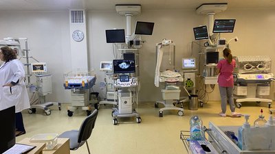 Міжнародний день передчасно народжених дітей: у Дніпрі показали як доглядають за малюками Міжнародний день передчасно народжених дітей: у Дніпрі показали як доглядають за малюками