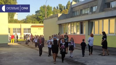 У Сумській школі №9 до 1 вересня не закінчили ремонт У Сумській школі №9 до 1 вересня не закінчили ремонт