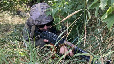 "Від рішень командира залежить життя". Як взводні Нацгвардії тренуються на Харківщині "Від рішень командира залежить життя". Як взводні Нацгвардії тренуються на Харківщині