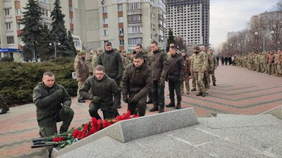 У Черкасах вшанували пам'ять Героїв Небесної Сотні У Черкасах вшанували пам'ять Героїв Небесної Сотні