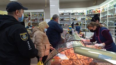 У Вознесенську, що на Миколаївщині, відбулися перевірки на дотримання протиепідемічних вимог У Вознесенську, що на Миколаївщині, відбулися перевірки на дотримання протиепідемічних вимог