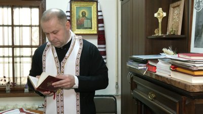 Настоятель храму Володимир Мощич Настоятель храму Володимир Мощич