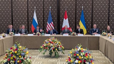 Зеленський: з військової підгрупи на переговорах конструктив знайдено, з політичної — ні