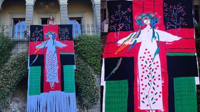 "Розп'ята калина": на виставці в Італії херсонська мисткиня представила свій гобелен