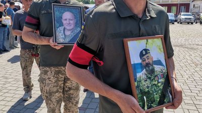 У Луцьку попрощалися з військовими Віктором Кривцуном та Анатолієм Мартинюком