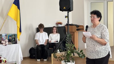 Зустріч пам'яті військовослужбовця Дениса Кофеля провели в Ужгороді Зустріч пам'яті військовослужбовця Дениса Кофеля провели в Ужгороді