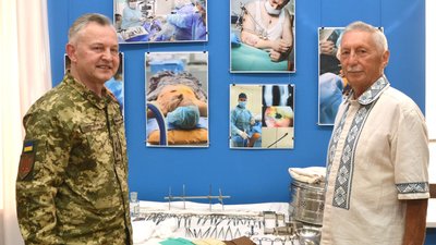 У Житомирі на благодійному аукціоні зібрали 345 тисяч гривень — гроші підуть на придбання дронів У Житомирі на благодійному аукціоні зібрали 345 тисяч гривень — гроші підуть на придбання дронів