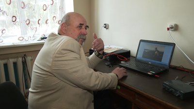 Має офіційний статус двійника Шевченка. Черкащанин Дмитро Вовк