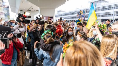 Гурт Go_A повернувся в Україну: їх зустріли як переможців Гурт Go_A повернувся в Україну: їх зустріли як переможців