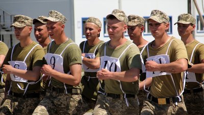 Одеські морпіхи візьмуть участь у параді до Дня незалежності. Як триває підготовка Одеські морпіхи візьмуть участь у параді до Дня незалежності. Як триває підготовка