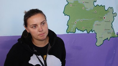 "Проходить до 150 людей щодня". Як на Сумщині працює пункт допомоги для українців, що вертаються з окупованих територій "Проходить до 150 людей щодня". Як на Сумщині працює пункт допомоги для українців, що вертаються з окупованих територій