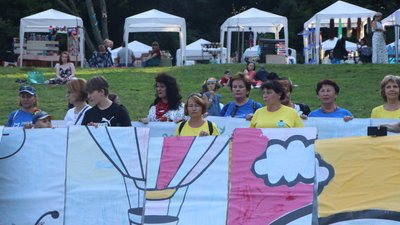 Рекорд України: у Дніпрі створили розмальовку площею 100 квадратних метрів Рекорд України: у Дніпрі створили розмальовку площею 100 квадратних метрів