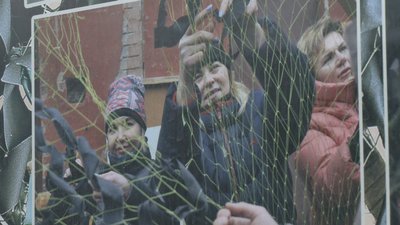 "Мене вражає патріотизм": рівненський фотограф відкрив виставку про волонтерів "Мене вражає патріотизм": рівненський фотограф відкрив виставку про волонтерів