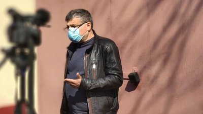 На Одещині депутати провели чергову сесію на дворі міської ради На Одещині депутати провели чергову сесію на дворі міської ради