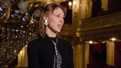 Люстру Одеської опери спускали на три дні: навіщо Люстру Одеської опери спускали на три дні: навіщо