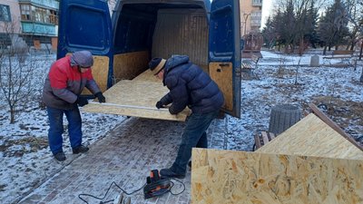 наслідки обстрілу OSB-плити Краматорськ Донецька область наслідки обстрілу OSB-плити Краматорськ Донецька область