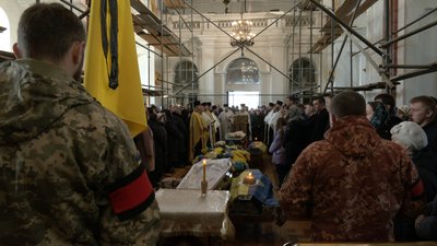У Луцьку попрощалися з двома загиблими на війні військовослужбовцями: Юрієм Оверчуком і Олександром Пашківським У Луцьку попрощалися з двома загиблими на війні військовослужбовцями: Юрієм Оверчуком і Олександром Пашківським