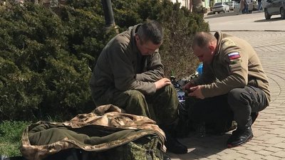 російські військові, партизани 