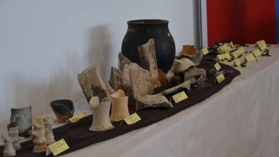 Археологи Хмельниччини показали артефакти, які знайшли під час розкопок: яку цінність мають знахідки Археологи Хмельниччини показали артефакти, які знайшли під час розкопок: яку цінність мають знахідки