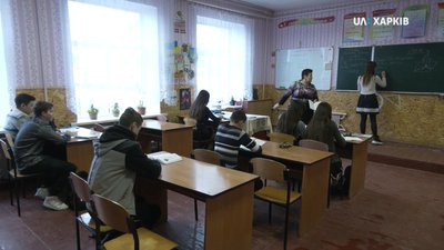 Випускні класи двох шкіл на Харківщині буде розформовано — Люботинська міськрада Випускні класи двох шкіл на Харківщині буде розформовано — Люботинська міськрада