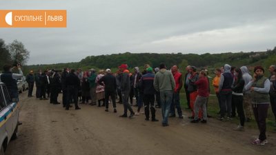 Самовільні роботи на території заповідника "Стільське городище" Самовільні роботи на території заповідника "Стільське городище"