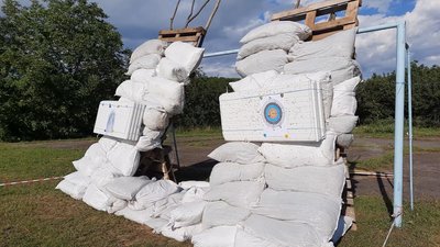 Облаштований у польових умовах тир для дітей у таборі "Подільська Січ". Облаштований у польових умовах тир для дітей у таборі "Подільська Січ".